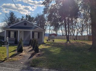 1915 Woodberry Rd, York, PA 17408