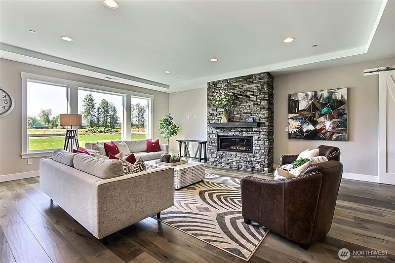 4th image of 3729 101st Avenue NW #6