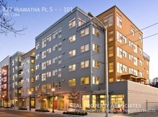 827 Hiawatha Pl #101, Seattle, WA 98144