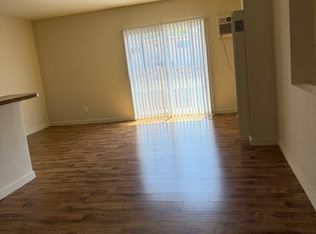 10340 Commerce Ave APT 10, Tujunga, CA 91042