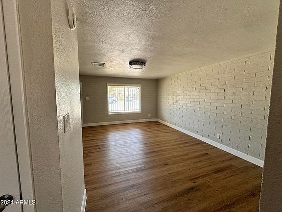 3rd image of 4125 N 49th Avenue
