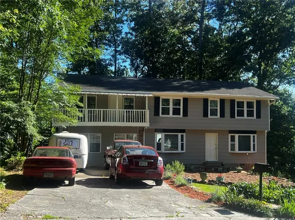 1557 Village Dr, Norcross, GA 30093