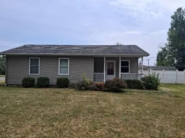 1203 Magnolia St, Defiance, OH 43512