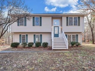 1093 Hales Ford Rd, Moneta, VA 24121