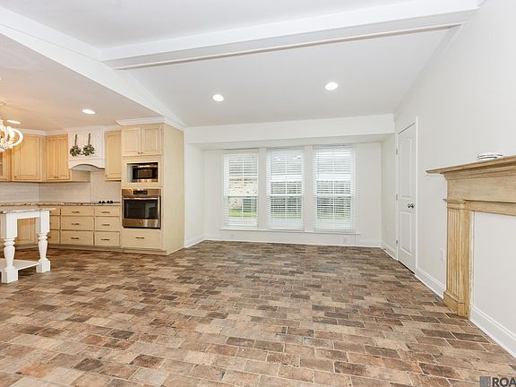 4th image of 18428 Keystone Ave