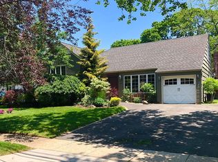 3251 Benjamin Rd, Oceanside, NY 11572