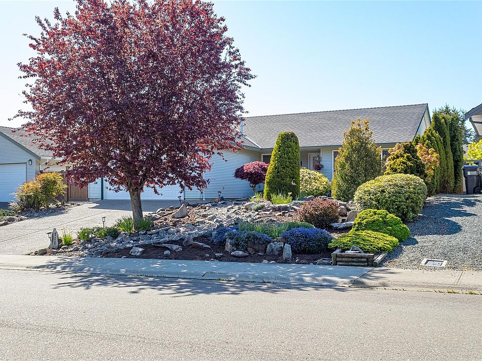 1st image of 331 Rheumer Cres