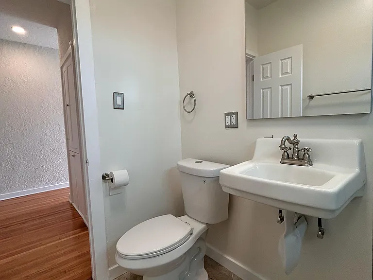 2538 Atlantic Ave #2538 — Photo 7