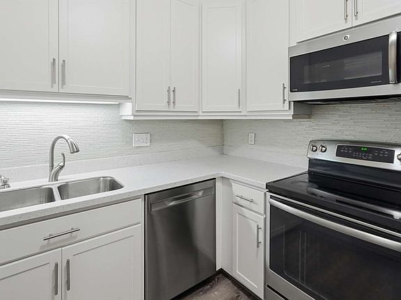 4th image of 100 Granger Blvd APT 501