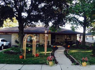 720 Riverside Ct, Kankakee, IL 60901