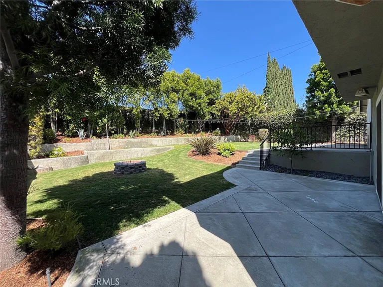 25281 Parthenon Ave — Photo 8