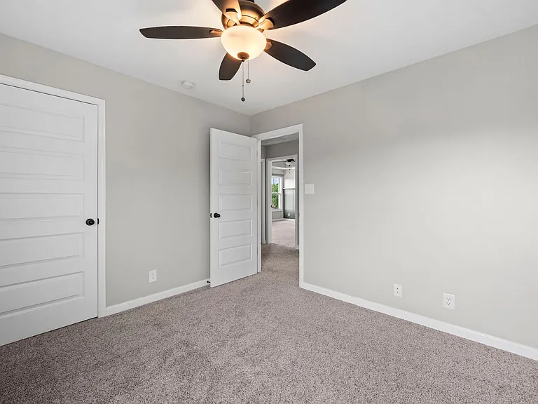 133 Tomahawk Pointe — Photo 31
