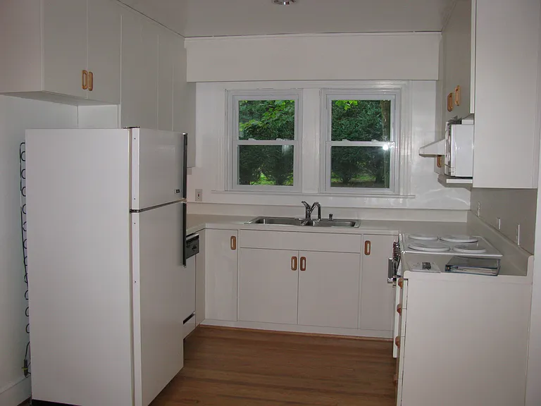 500 Cranwell Cir — Photo 8
