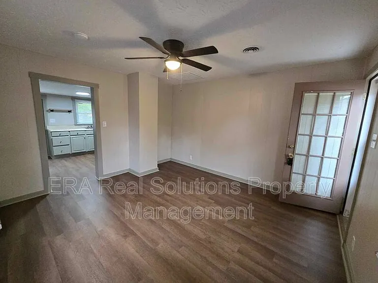 8 Highland Ave — Photo 2