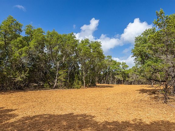 4th image of Deer Run