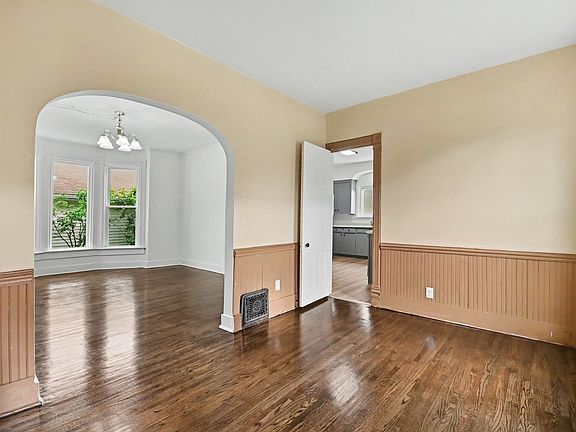 4th image of 662 Bent St