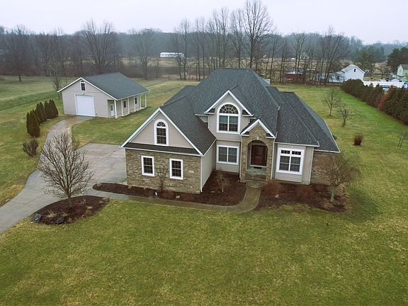 5th image of 19811 Rolling Brook Ln