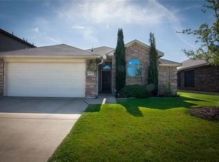 913 Rutgers Ct, Fort Worth, TX 76120
