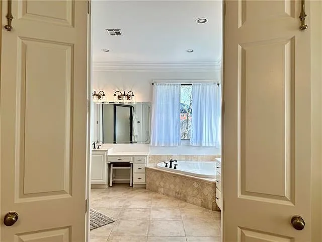 55 Bretton Way — Photo 21