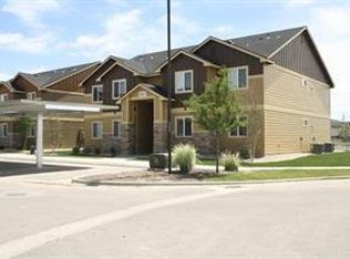 954 N Bluffwood Ln #12, Meridian, ID 83642
