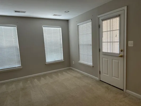 25334 Sweetness Ter, Aldie, VA 20105