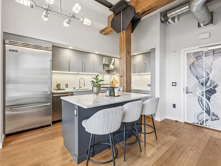 2101 Bryant St #205 — Photo 2