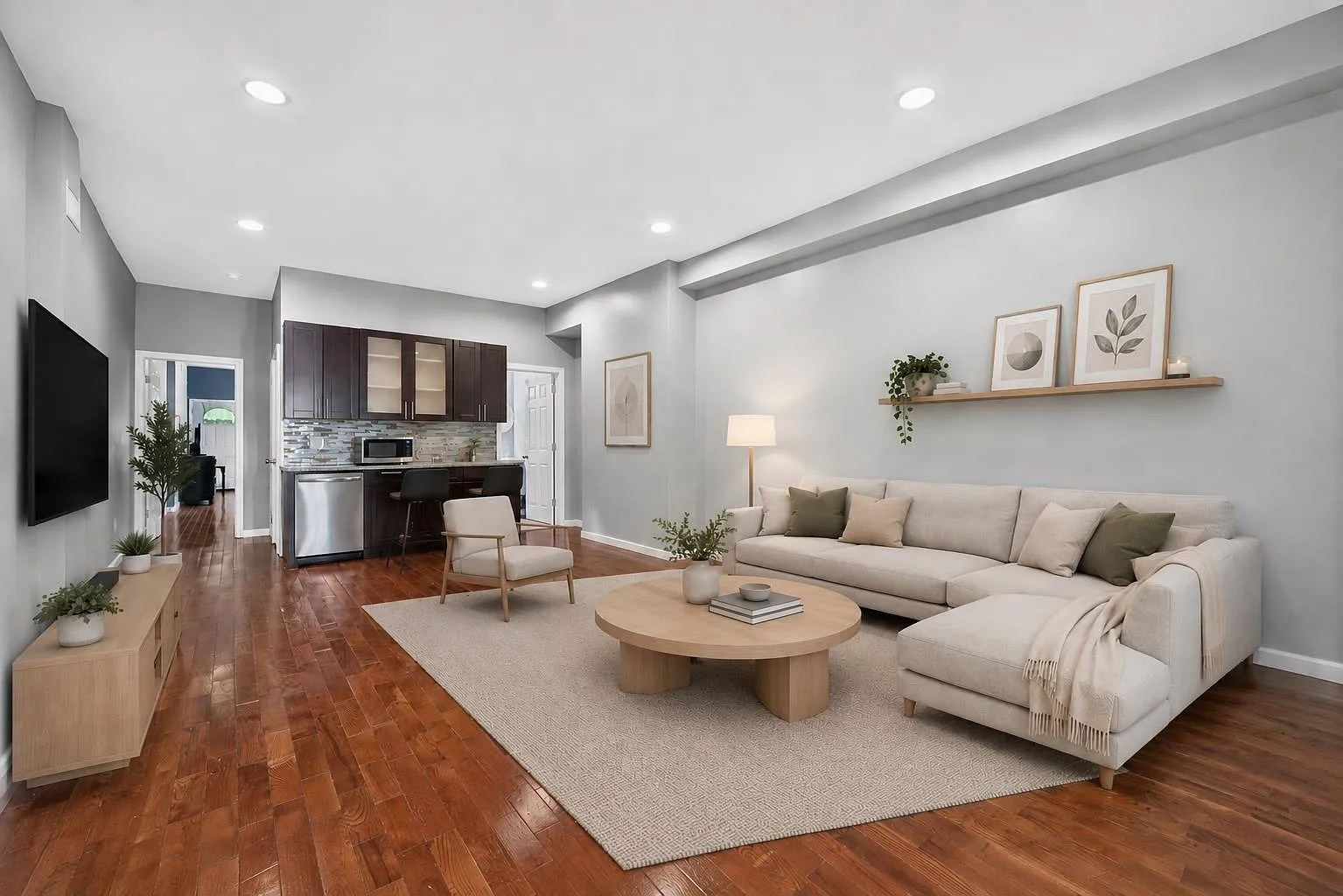 3 bed, 3.0 bath, 2000 sqft, $3,850 — Photo 2