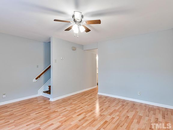 4th image of 2633 Camellia Dr
