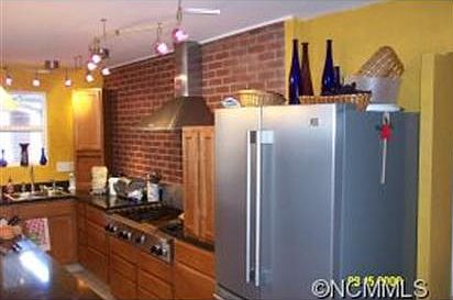 2nd image of 631 Ferncliff Ln