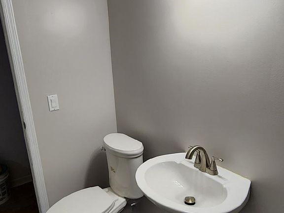 2nd image of 2700 Kennedy Blvd Unit 511