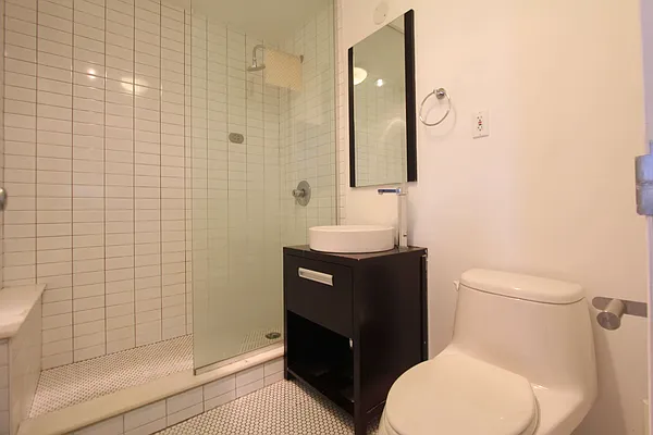 Rented by TheRealEstateCompany.com LLC | media 84