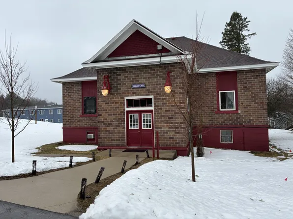 9190 S Kasson St #3, Cedar, MI 49621