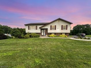 162 Polkville Rd #1, Columbia, NJ 07832