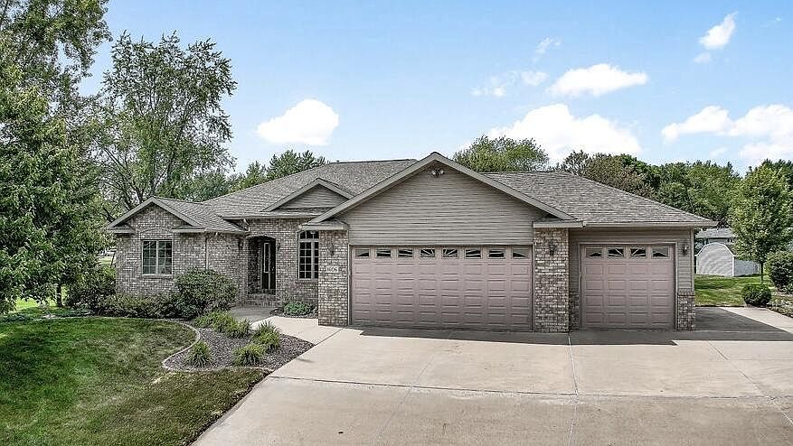 1st image of 1606 N Jean AVENUE