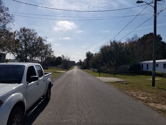 4th image of 14125 SE 58th Ct