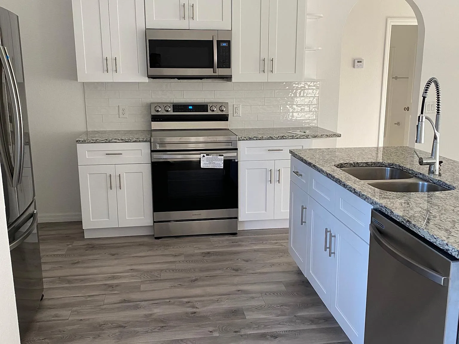 3 bed, 1372 sqft, $2,000 — Photo 4