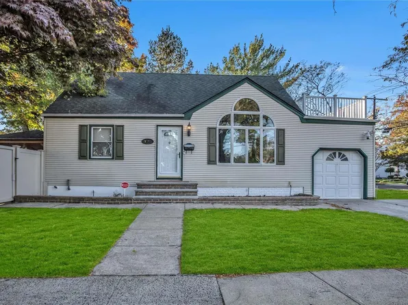 1980 Washington Street, Merrick, NY 11566