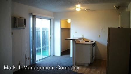 2nd image of 1620 F St APT 3