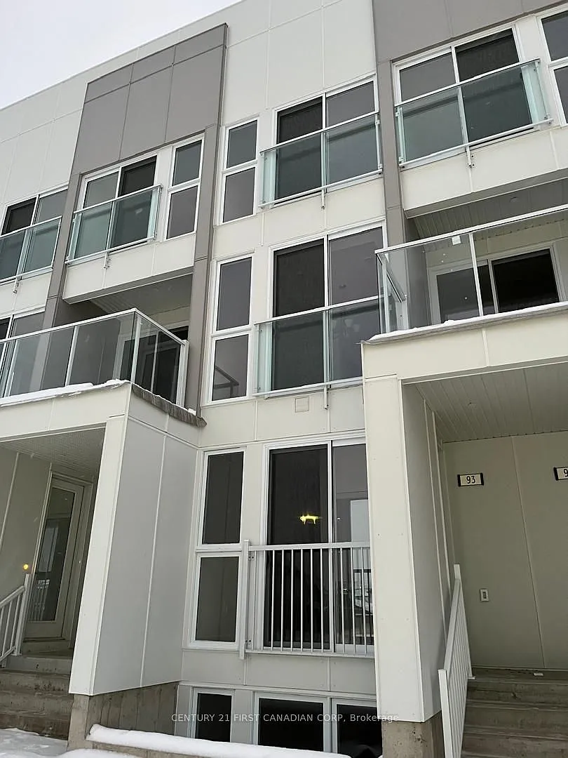 3 bed, $2,400 — Photo 1