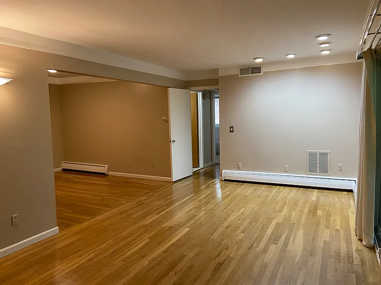1249 Island Dr #202 — Photo 6