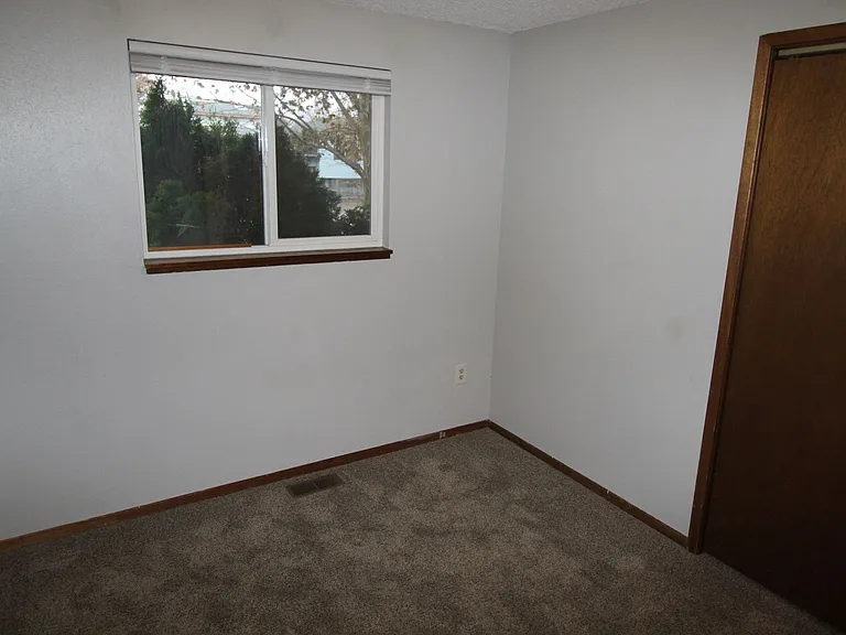 6903 N Cincinnati St — Photo 24