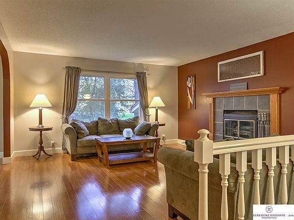 4th image of 3719 Buccaneer Blvd