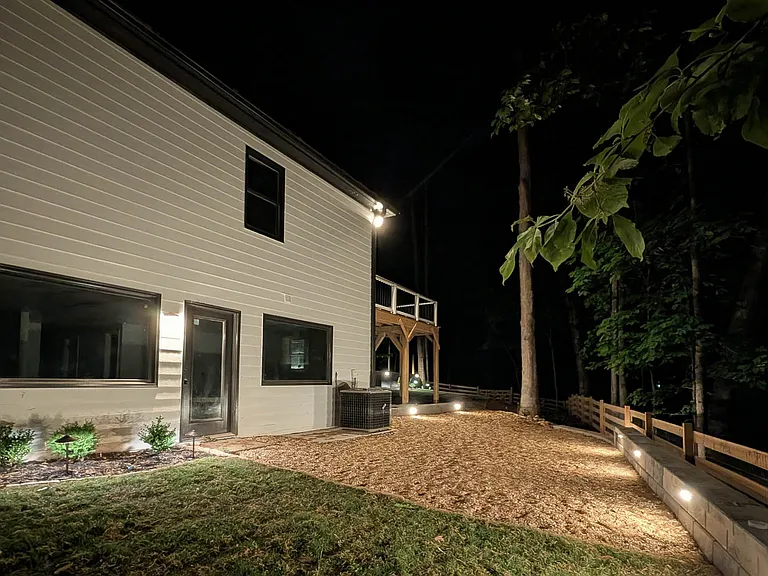 2060 Daves Creek Trl — Photo 22