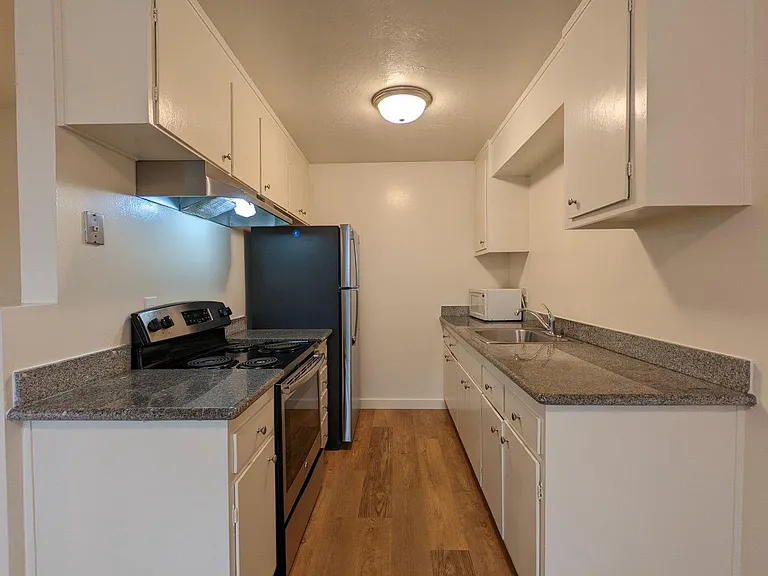 2117 Haste St — Photo 23