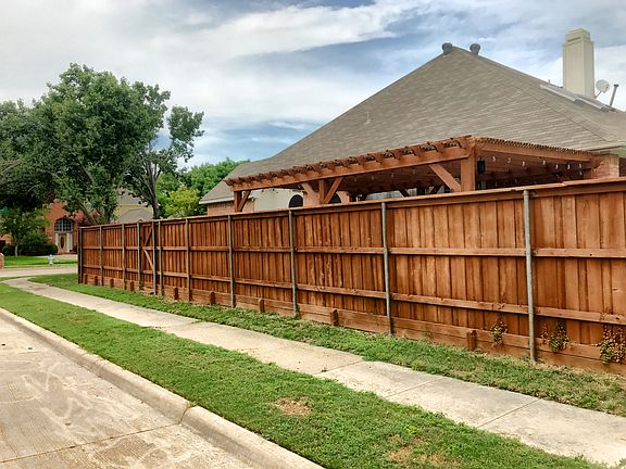3rd image of 1204 Ashford Ln