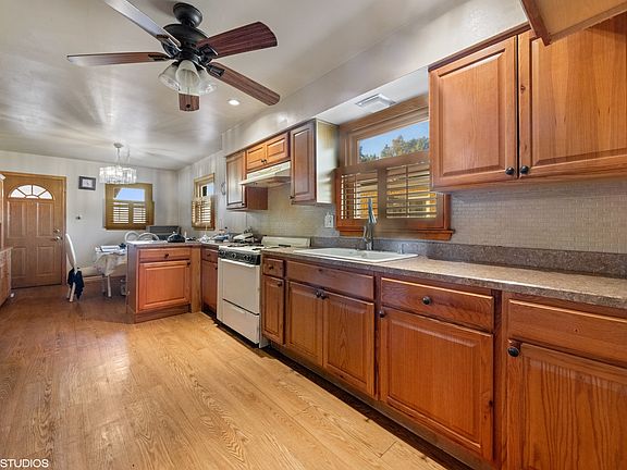 2nd image of 222 Zuelke Dr