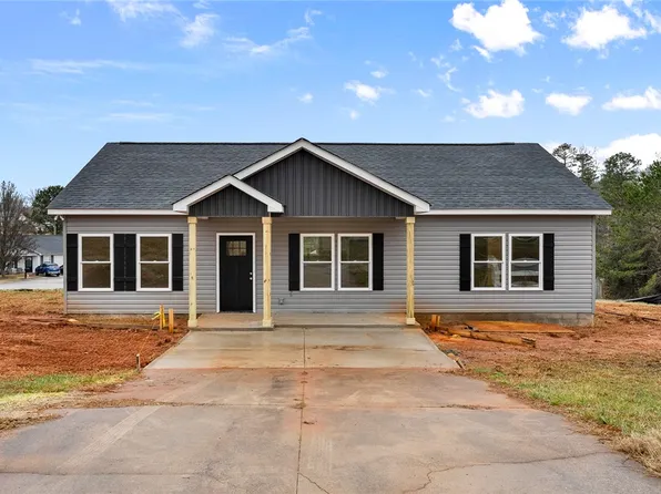 2 Labonte Dr, Piedmont, SC 29673