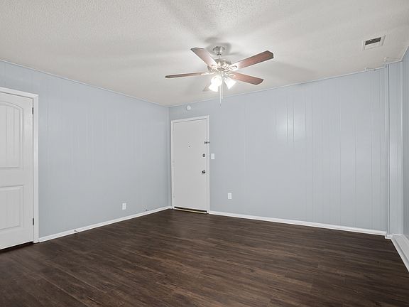 4th image of 5601 & 5605 W 58th St #11045376
