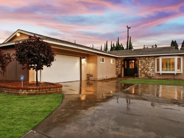 6262 Elm Ave, Cypress, CA 90630
