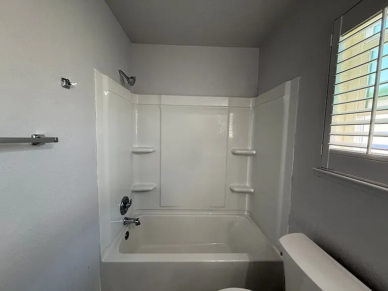 808 Saint Helena Pl — Photo 19